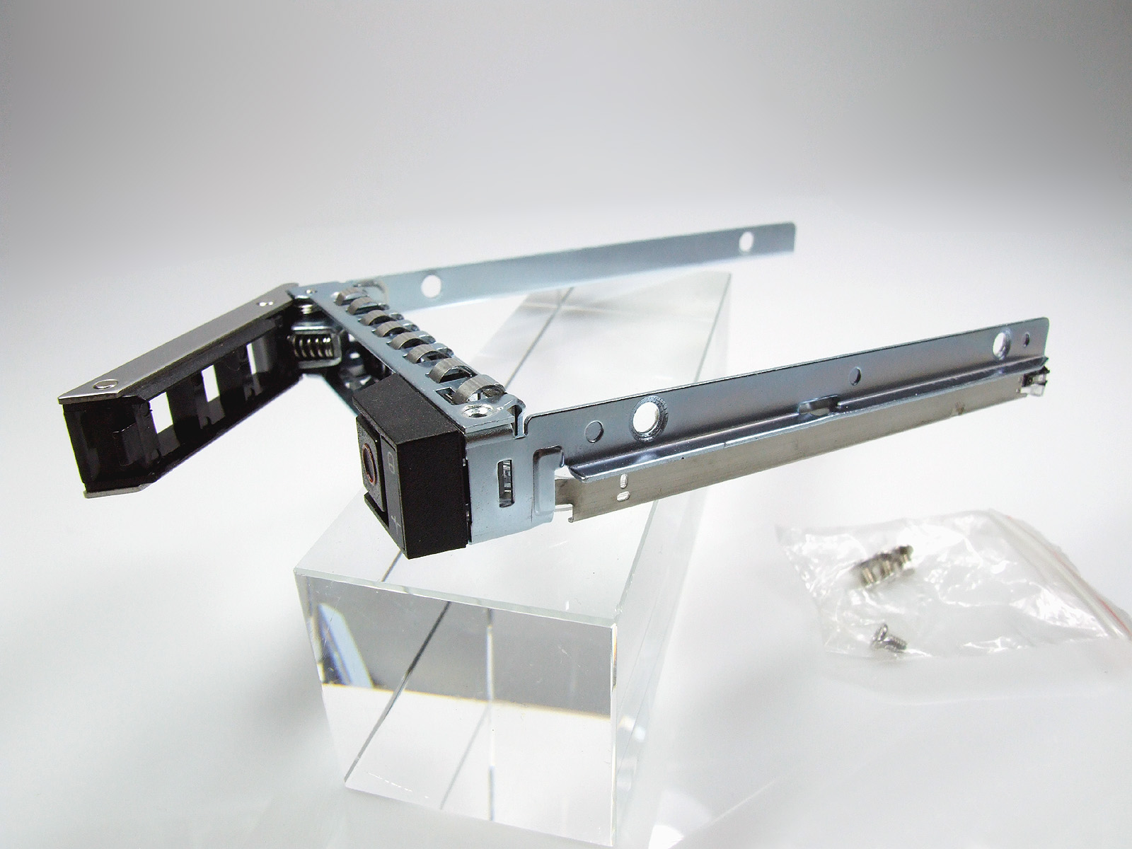 DELL PowerEdge 2.5" HDD hot-plug rámeček / caddy / tray (14-16G)